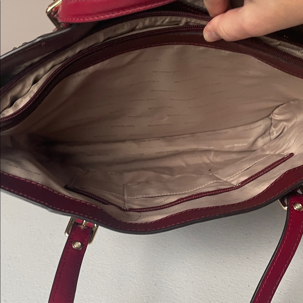 Michael Kors Voyager East/West Tote – Maroon/Brown MK Logo – Like New - Picture 7 of 8